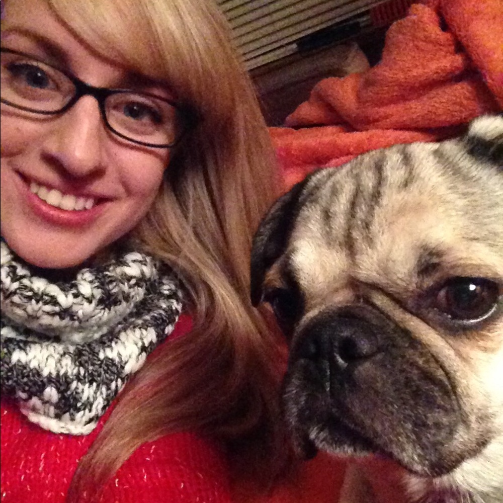 Meet your Posher, Caroline